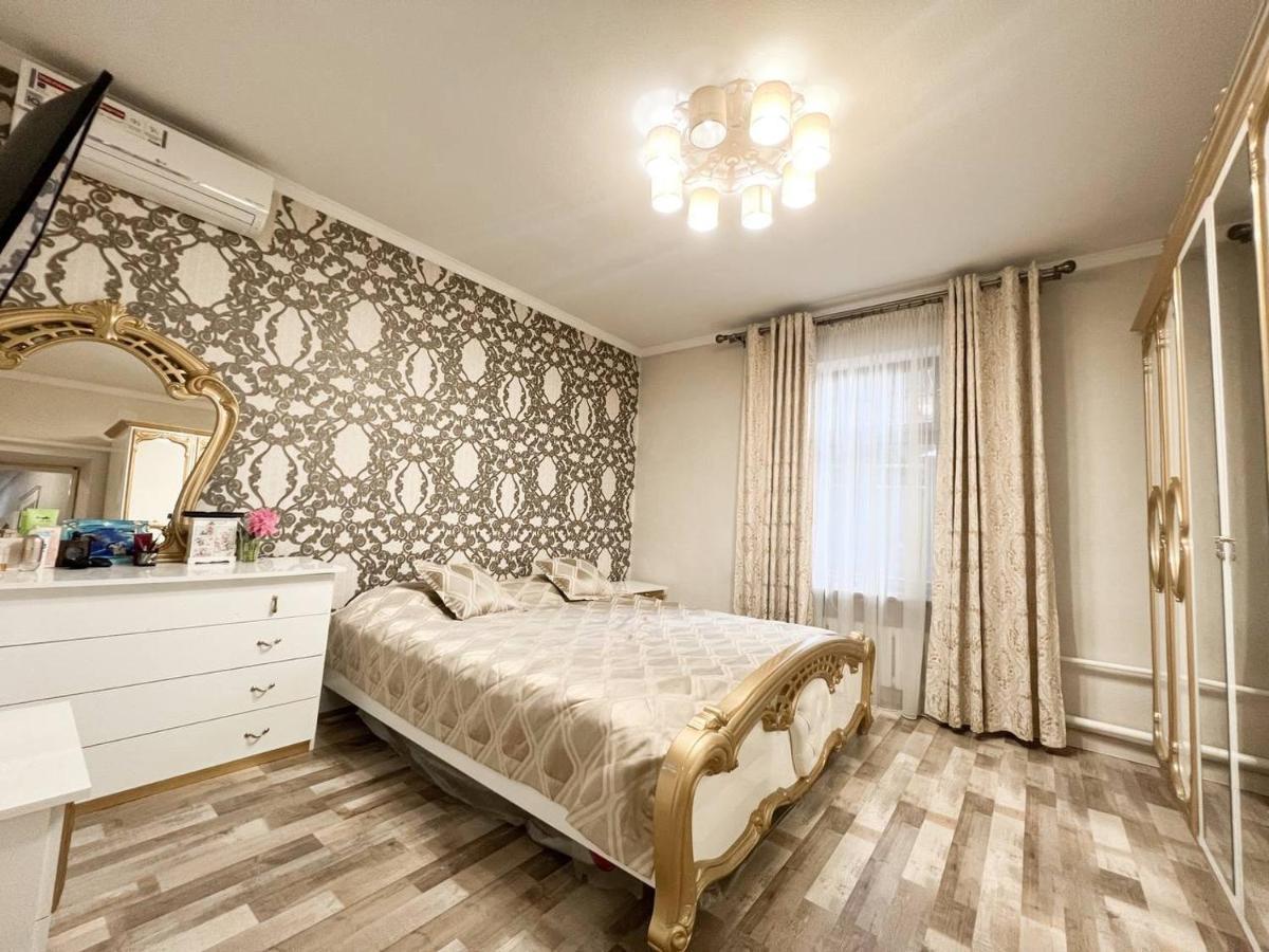Ala-Bel Guesthouse Bishkek Bagian luar foto