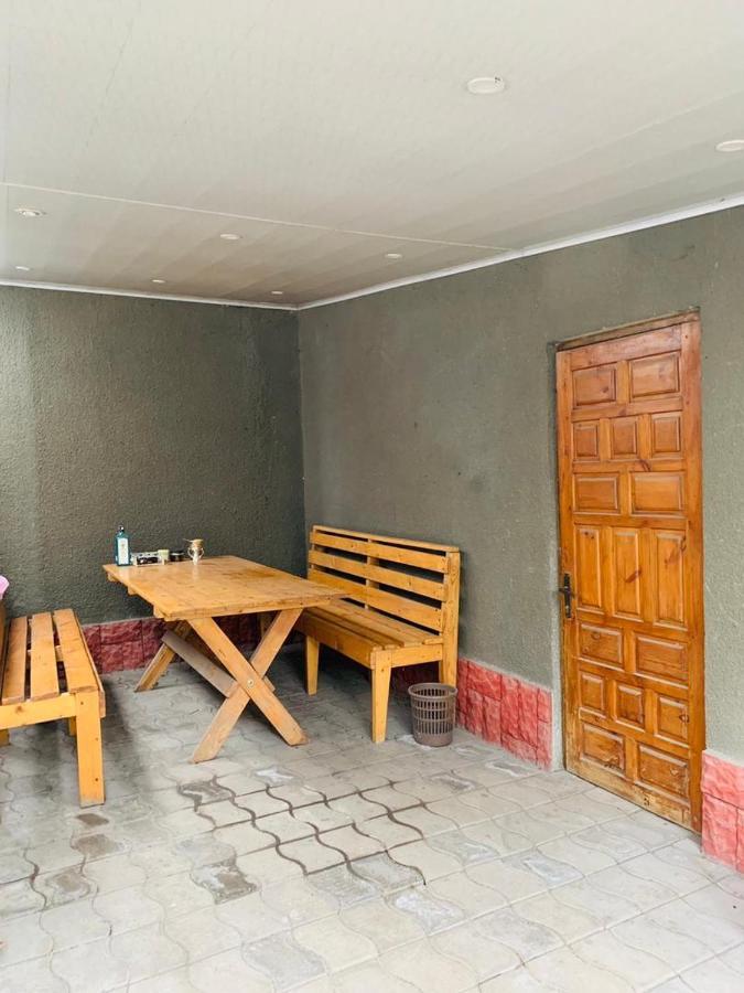 Ala-Bel Guesthouse Bishkek Bagian luar foto