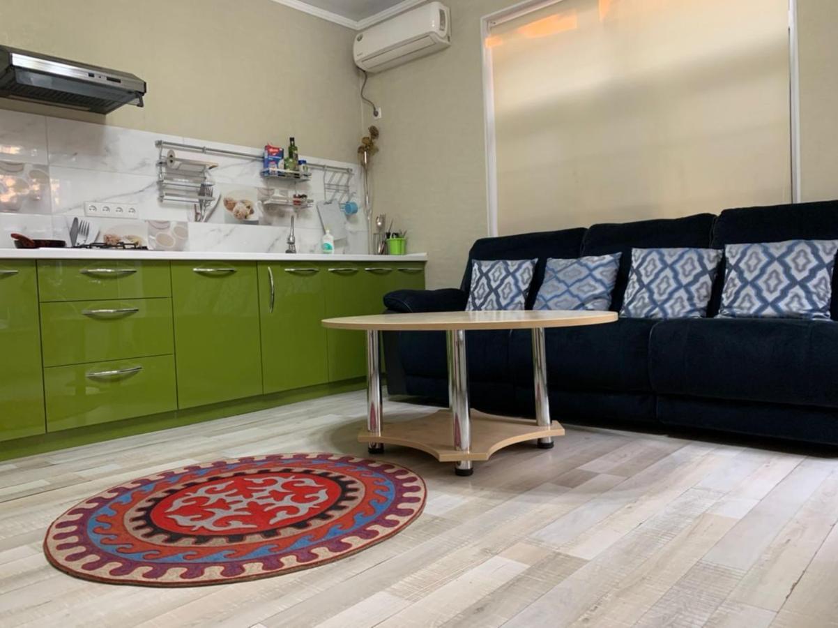 Ala-Bel Guesthouse Bishkek Bagian luar foto